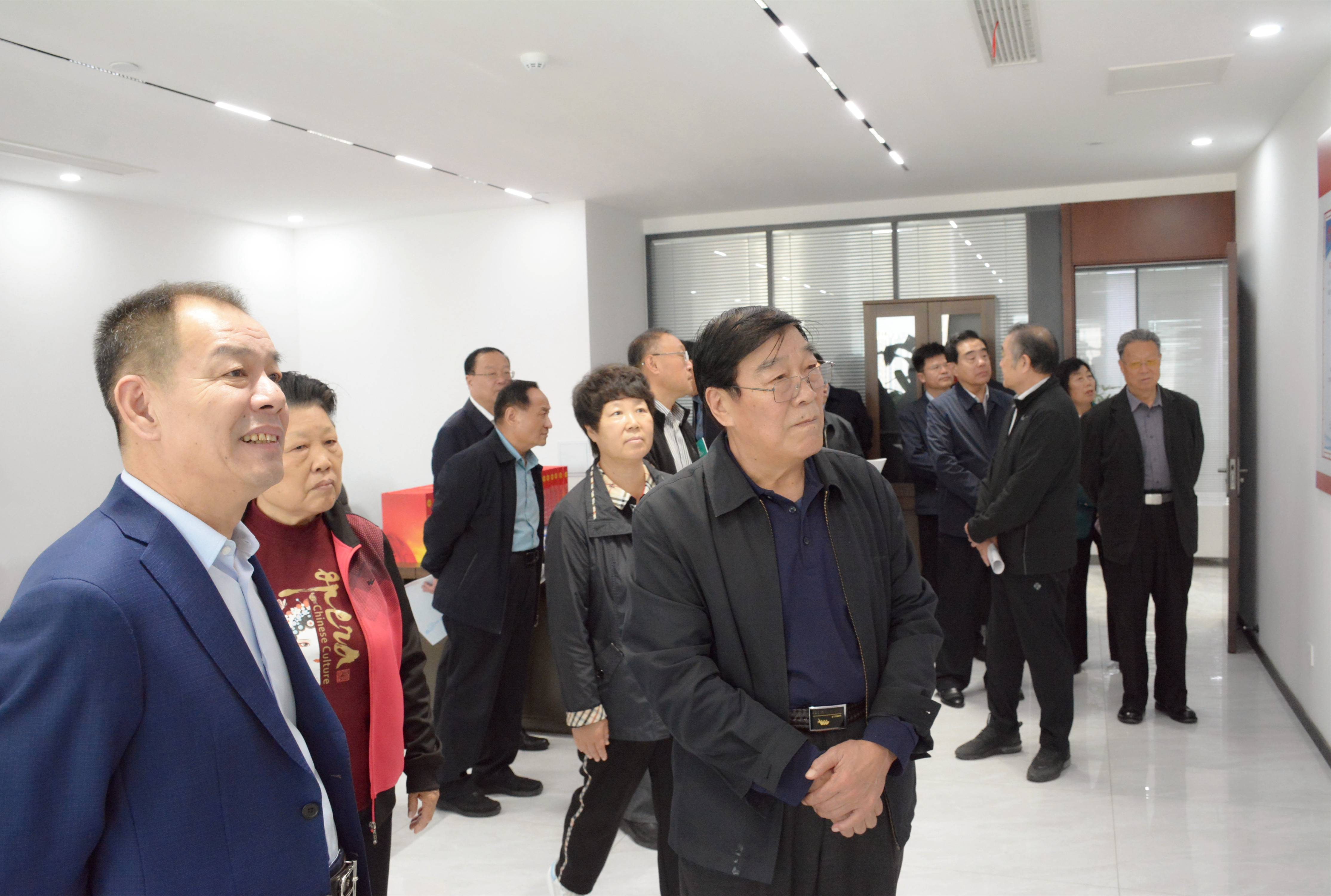 002(1).jpg 002(1).jpg