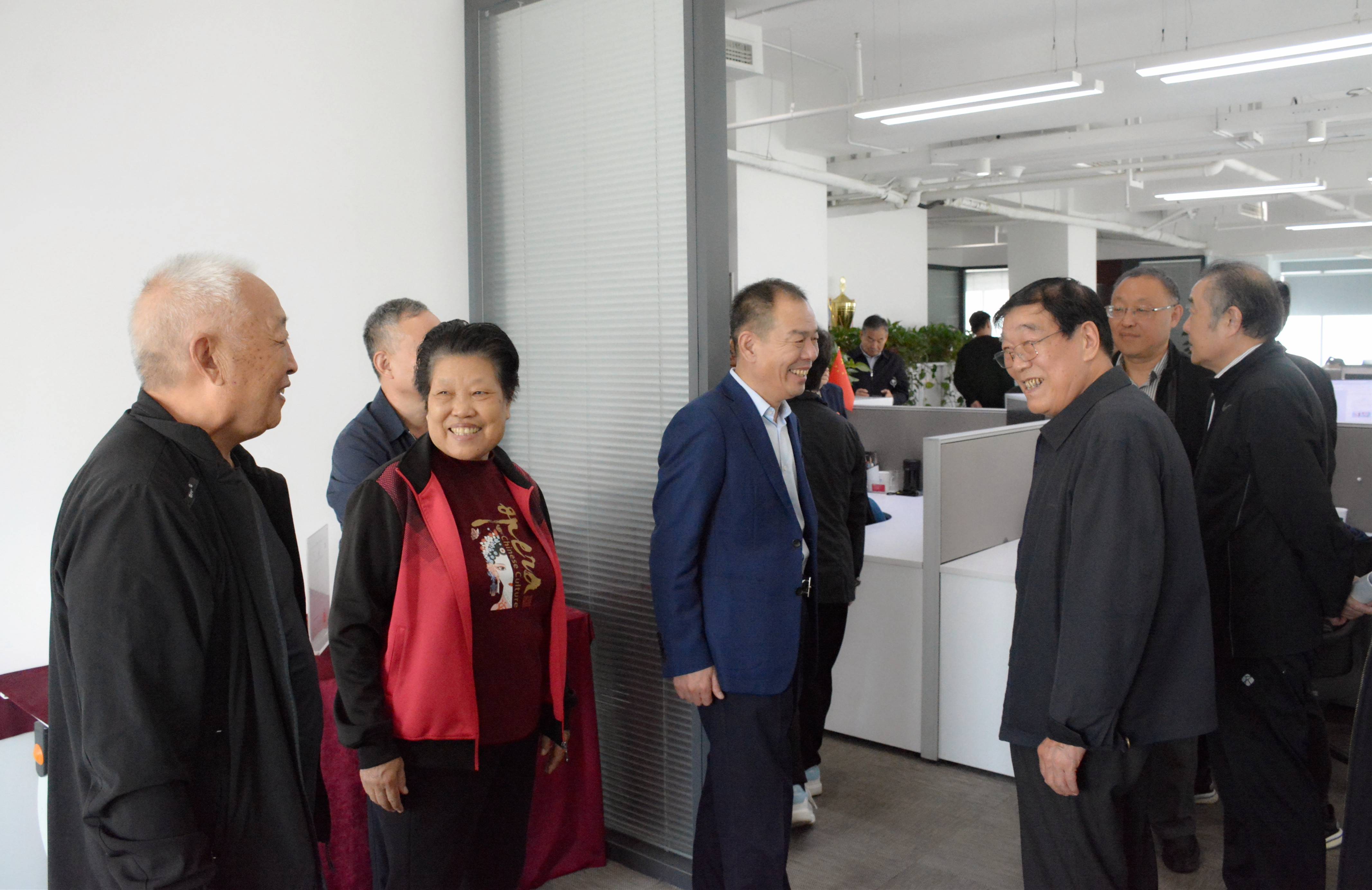 004(1).jpg 004(1).jpg