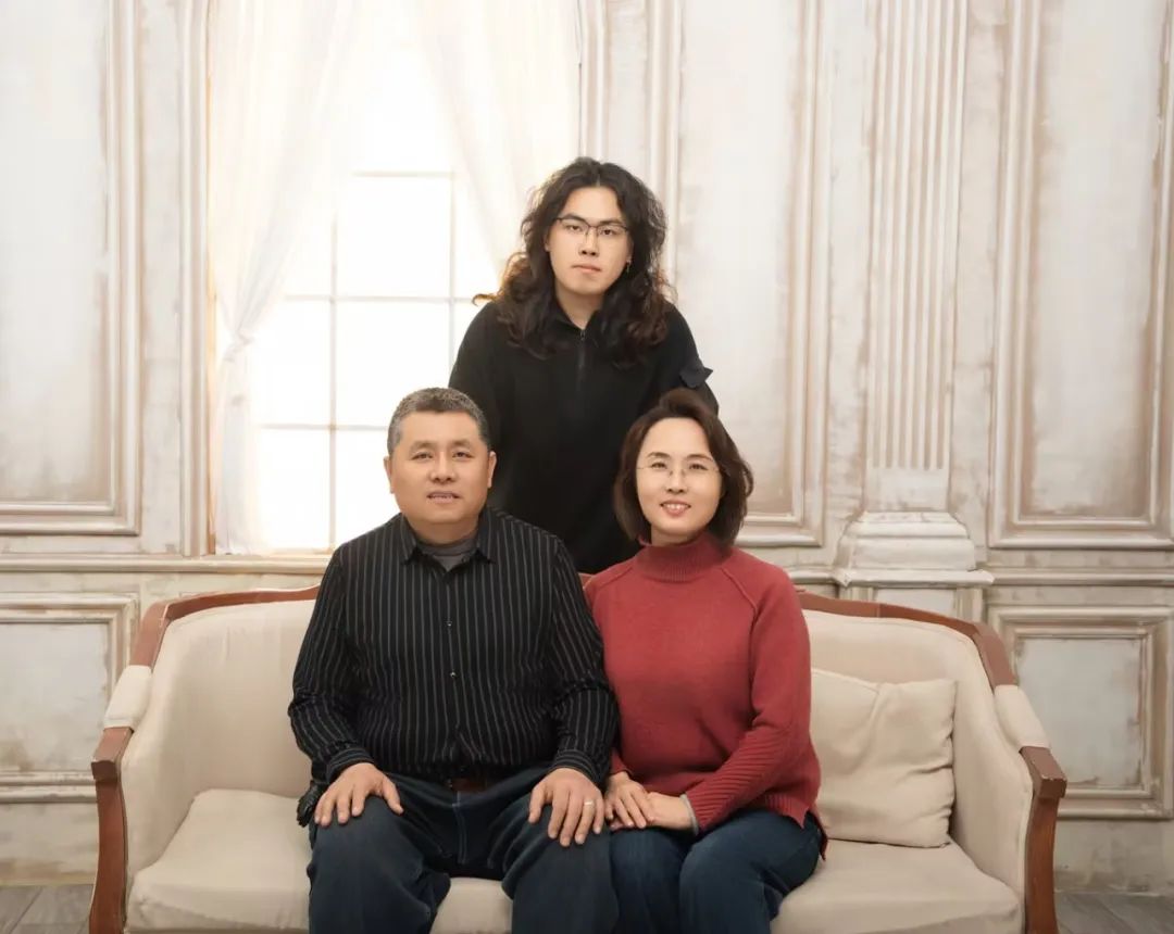 徐文濤家庭(路面公司).jpg 徐文濤家庭(路面公司).jpg